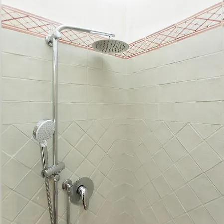 In Leonardo Da Vinci Apartamento *